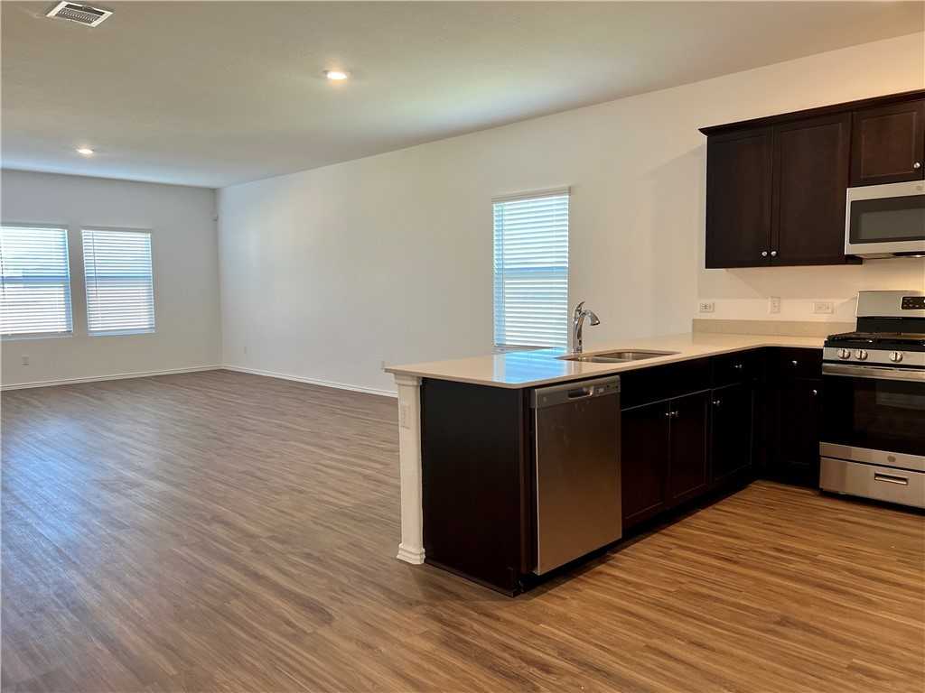 1204 Rio Frio Ln #1204 - Photo 3 of 21