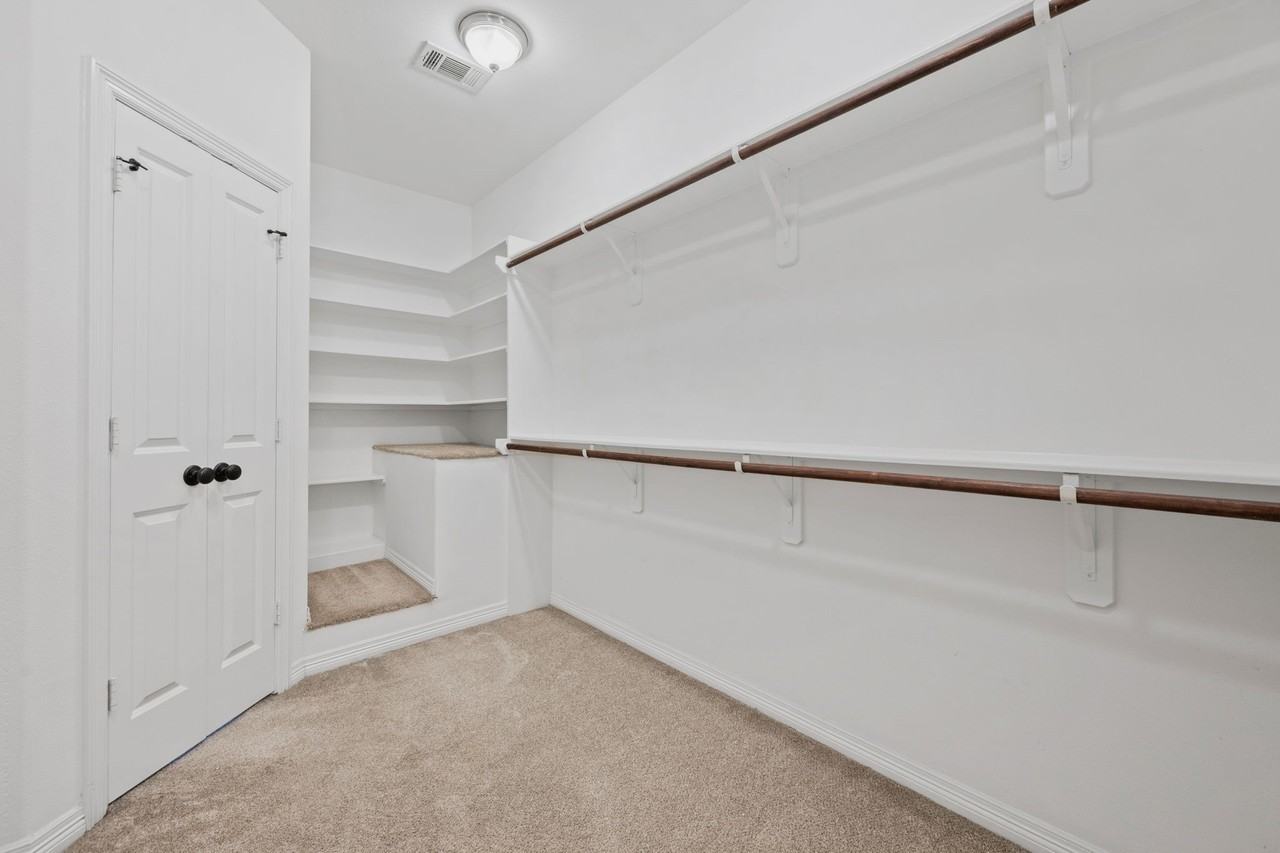 617 W 24th St #617 - Photo 6 of 28