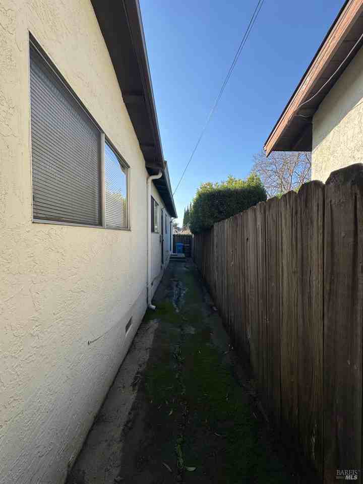 Undisclosed Address #308 - Photo 6 of 33