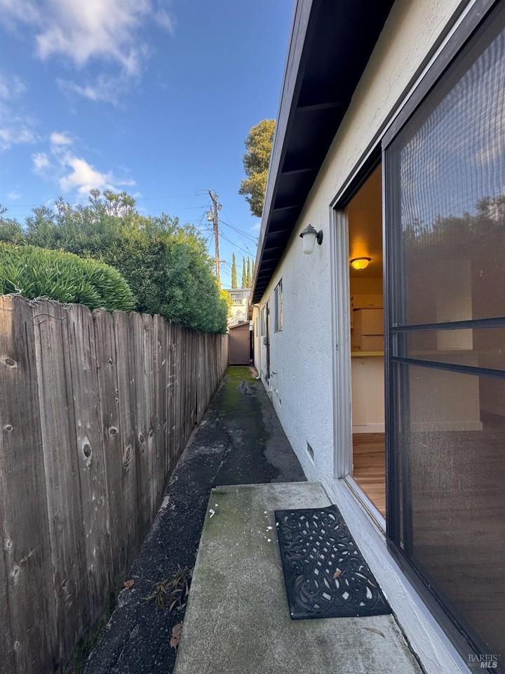 Undisclosed Address #308 - Photo 7 of 33