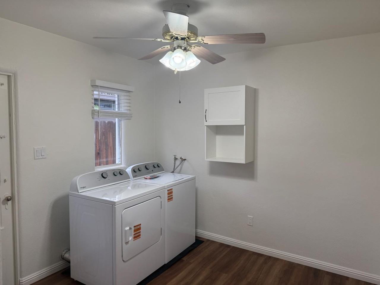 503 Sunset Ave #503 - Photo 3 of 11