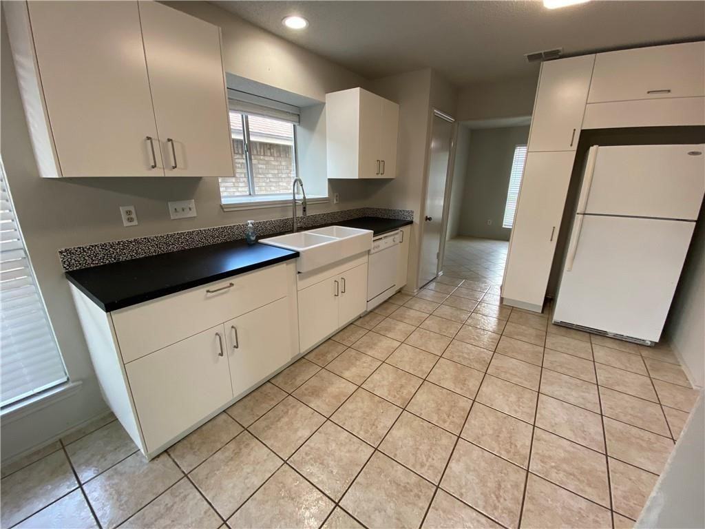 4512 Sojourner St #4512 - Photo 2 of 15