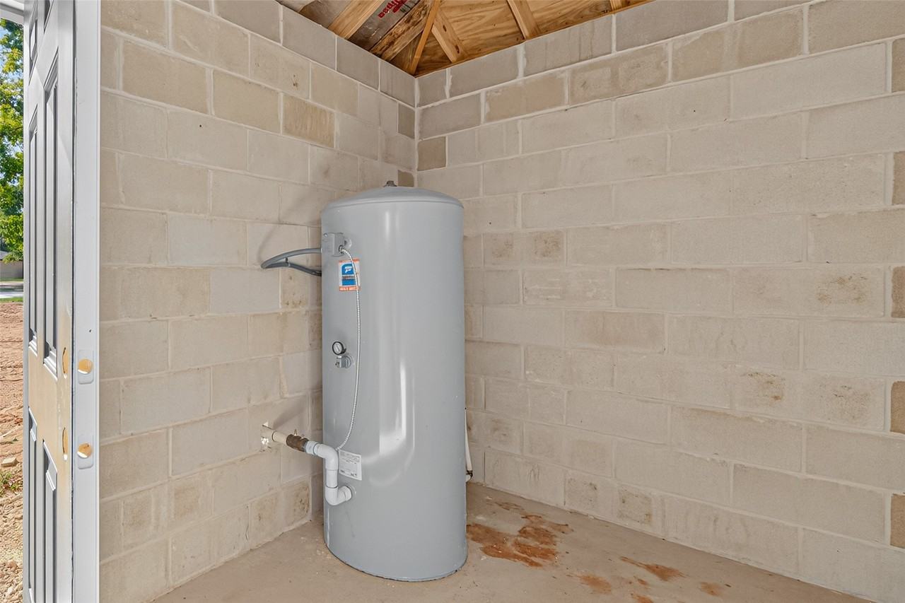 10594 Rustling Oaks #10594 - Photo 3 of 35