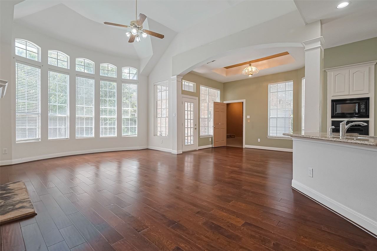 36 Watermill Pl #36 - Photo 2 of 46