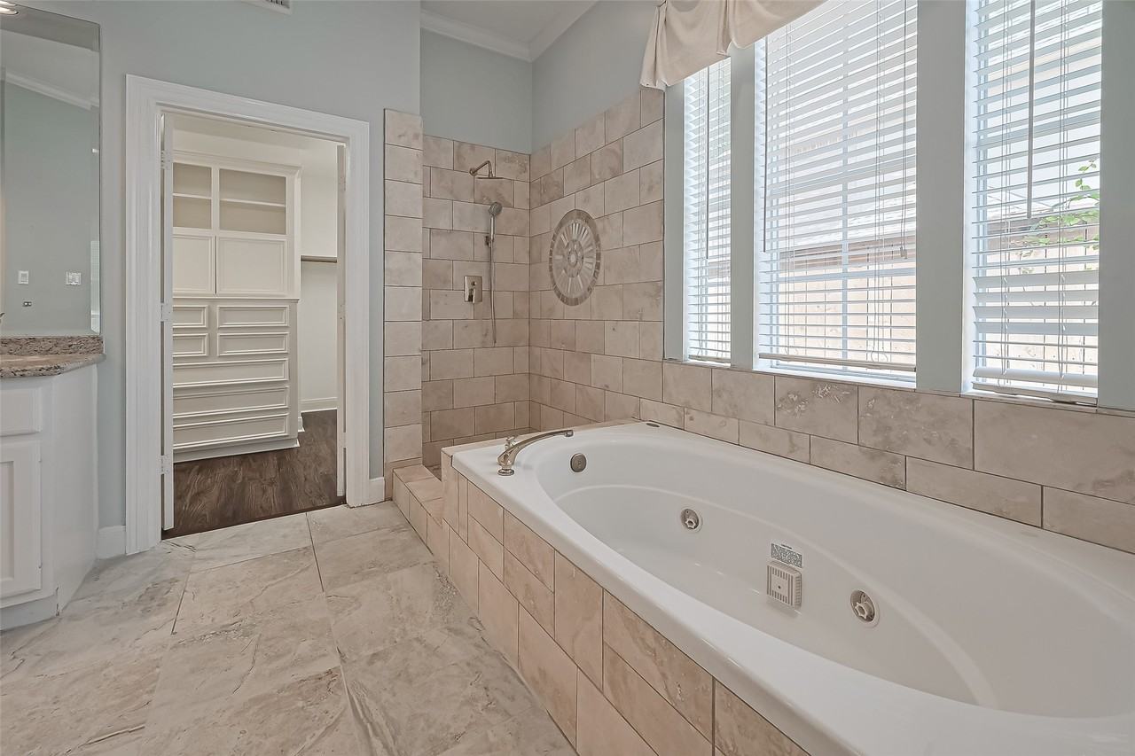 36 Watermill Pl #36 - Photo 4 of 46