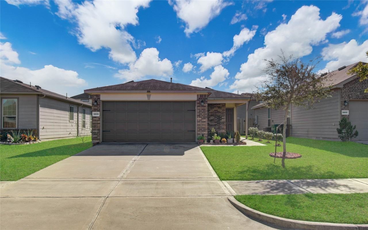 6806 Brimridge Ln #6806 - Photo 2 of 36