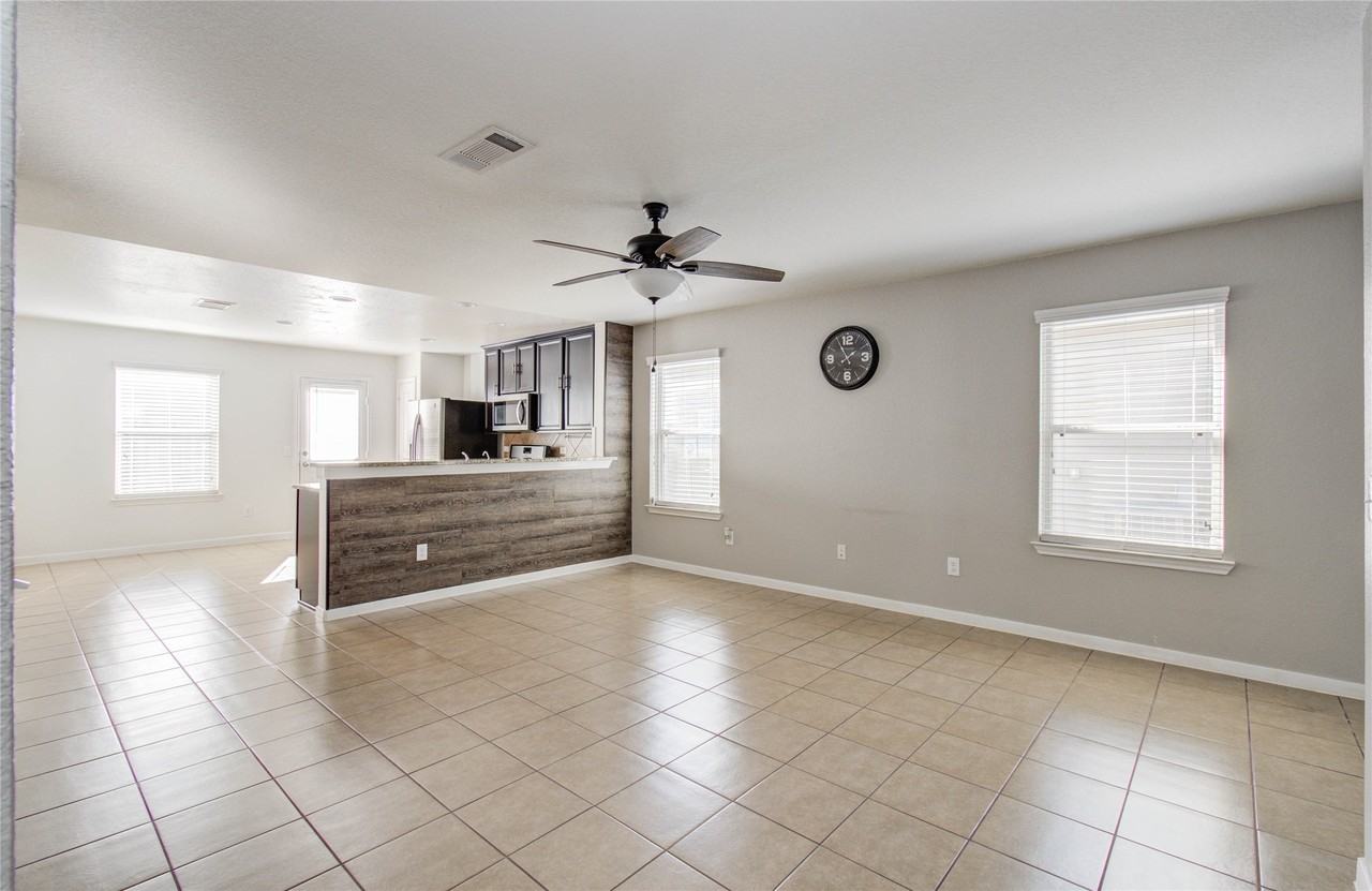 6806 Brimridge Ln #6806 - Photo 7 of 36