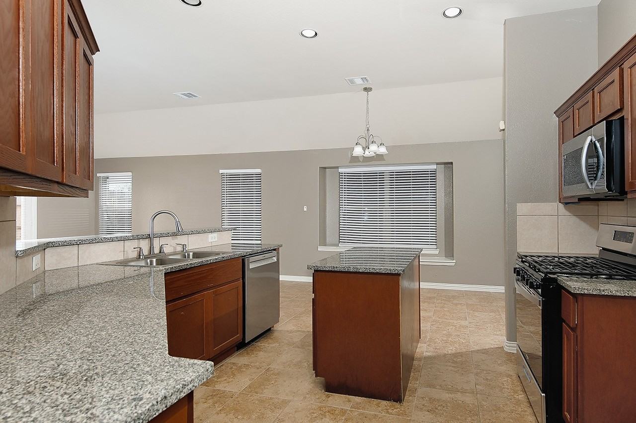 9606 Arched Oak Dr #9606 - Photo 2 of 20