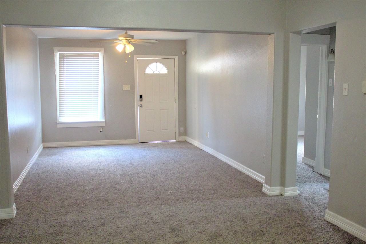 3314 Holman St #3314 - Photo 6 of 7