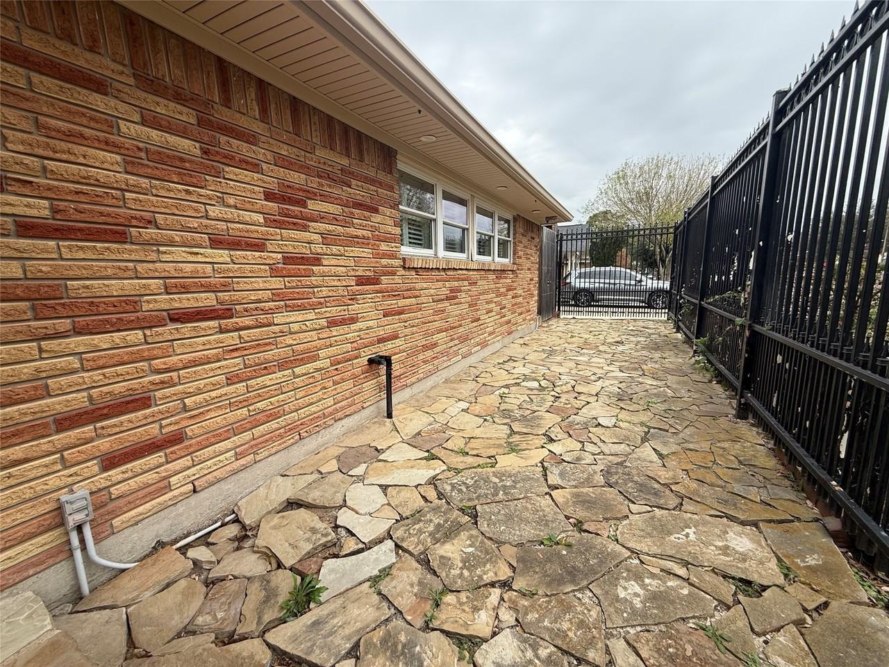 822 Hidden Valley Dr #822 - Photo 2 of 48