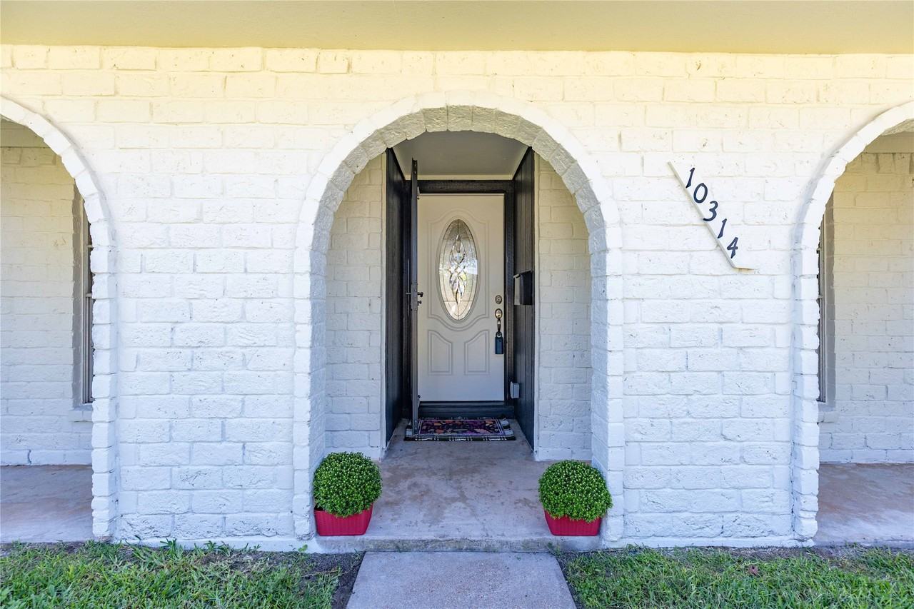 10314 Sageplum Dr #10314 - Photo 4 of 47