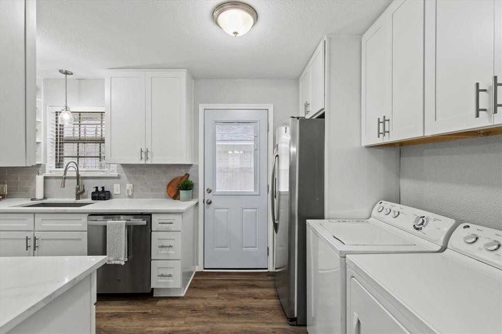 10023 Olmos Dr #10023 - Photo 4 of 40