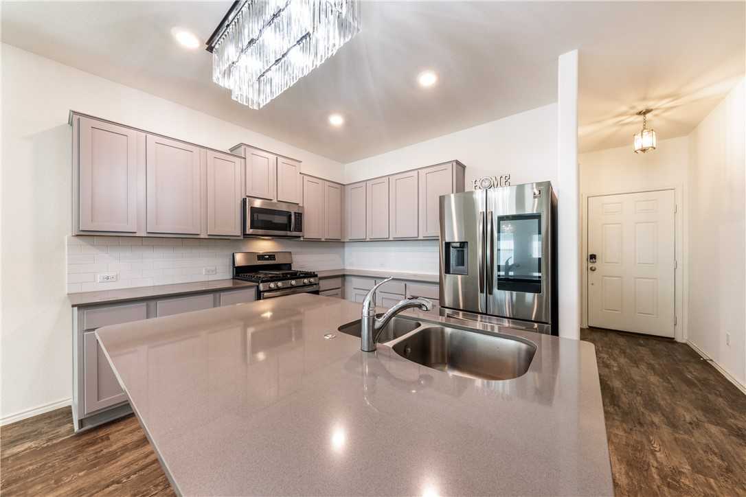 1212 Nokota Bnd #1212 - Photo 5 of 36