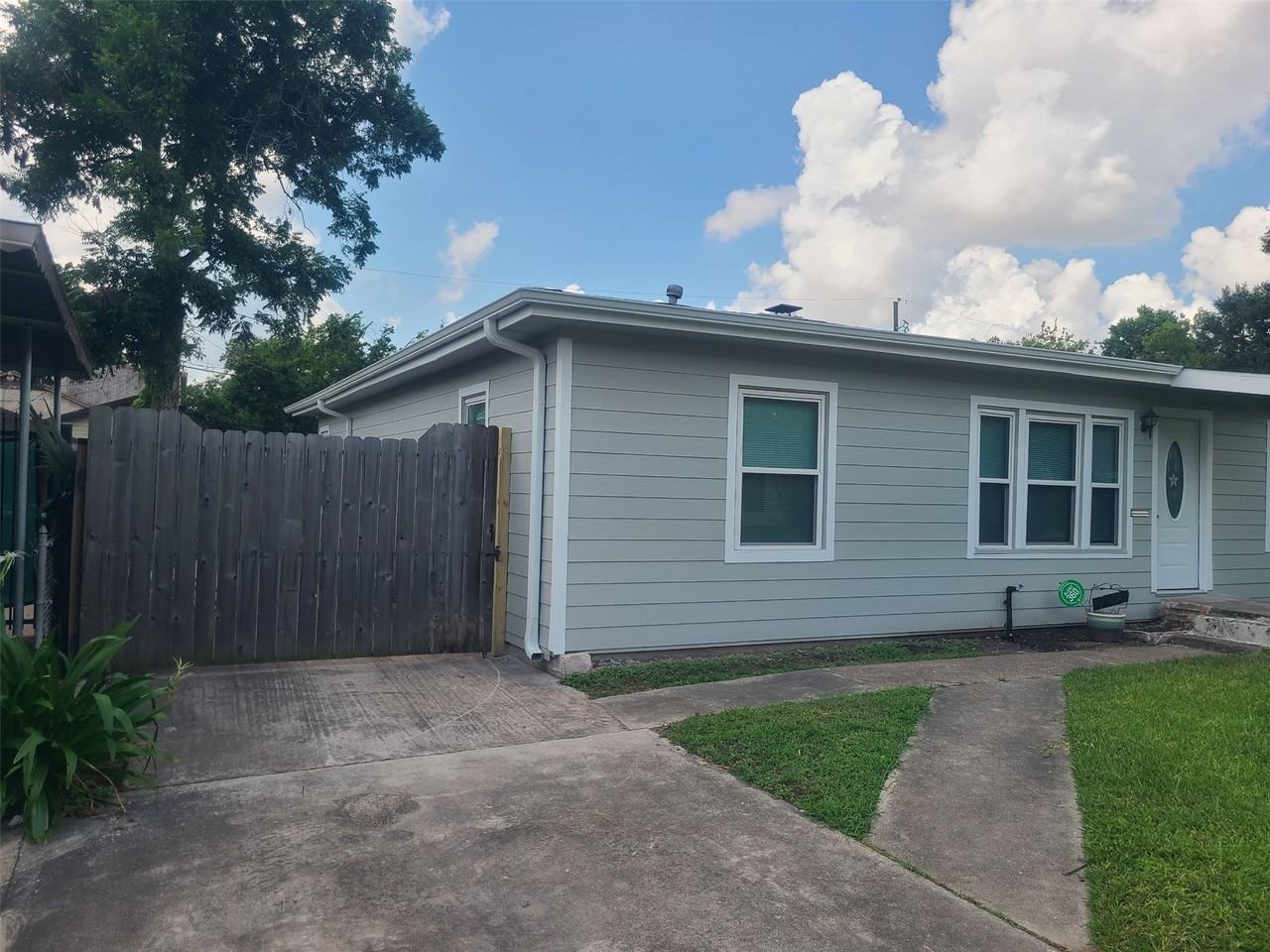 3834 Rosedale St #3834