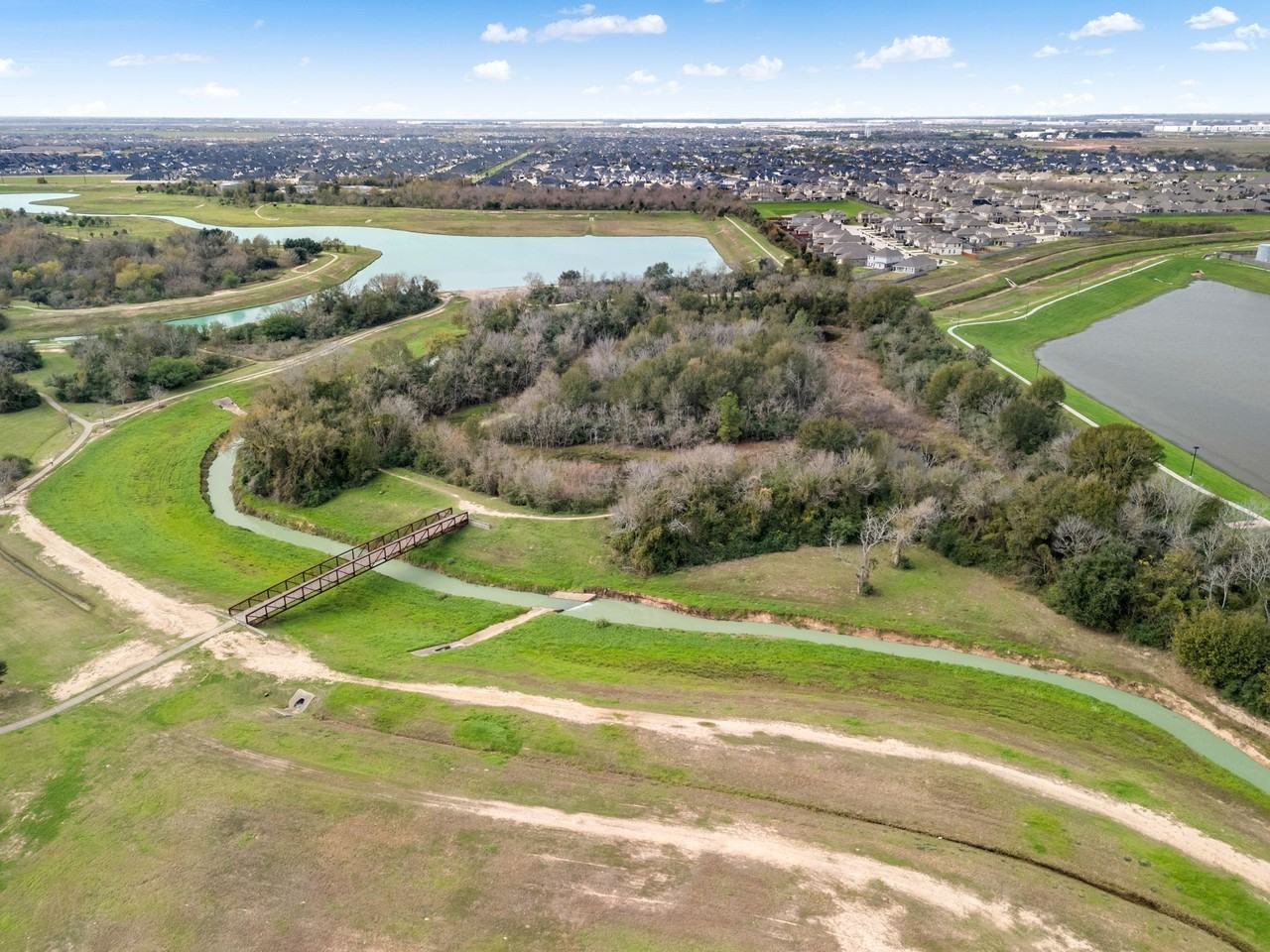 29015 Erica Lee Ct #29015 - Photo 3 of 30