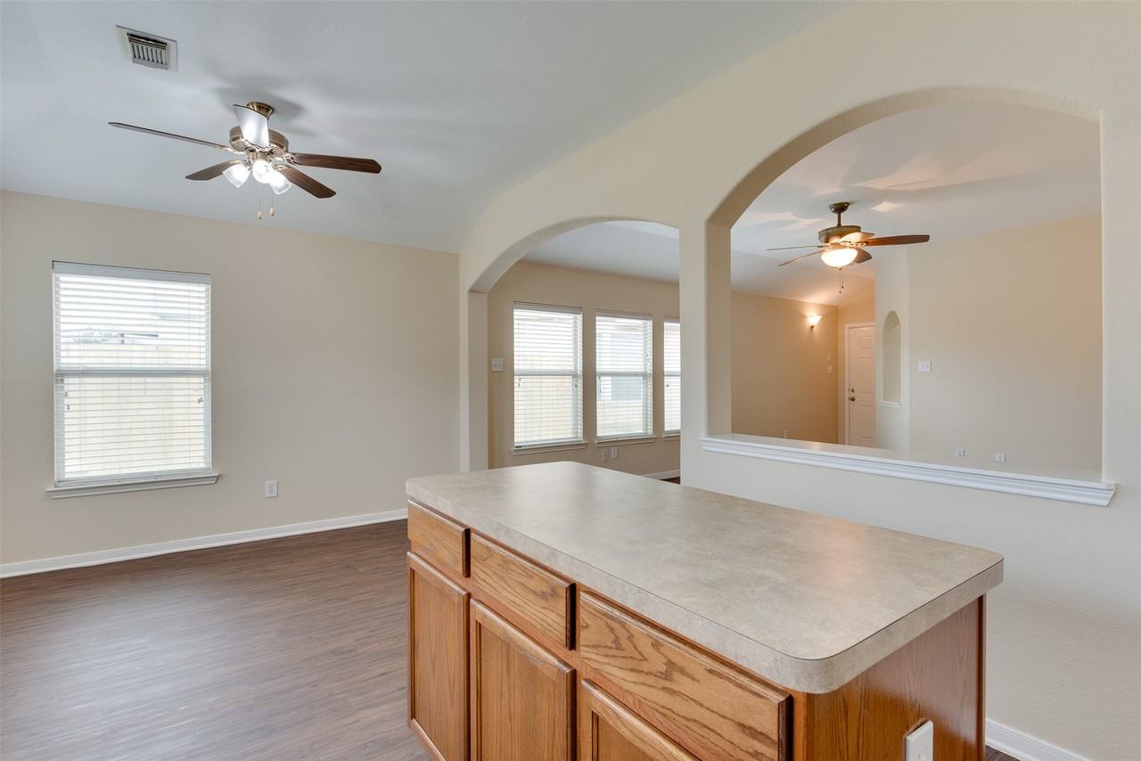 19310 Golden Cactus Ln #19310 - Photo 3 of 27