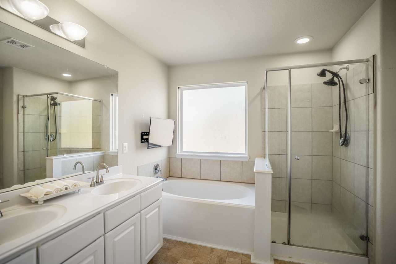 14911 Calico Heights Ln #14911 - Photo 4 of 48