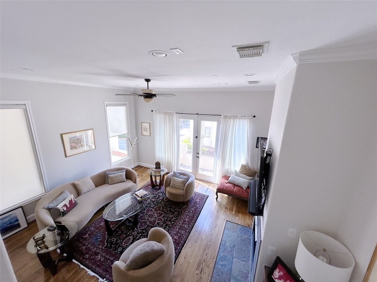 939 Queen Annes Rd #939 - Photo 2 of 40