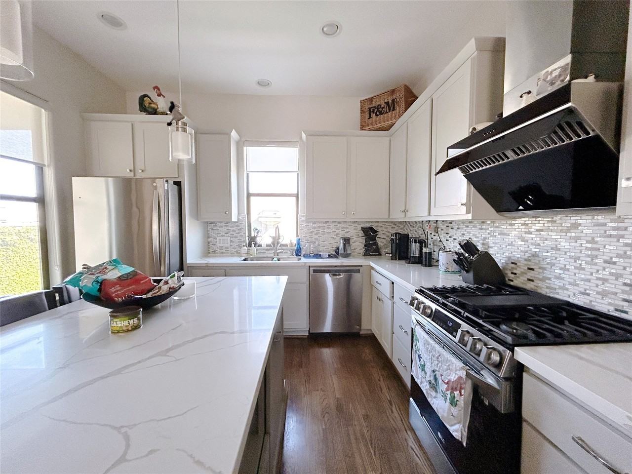 939 Queen Annes Rd #939 - Photo 6 of 40