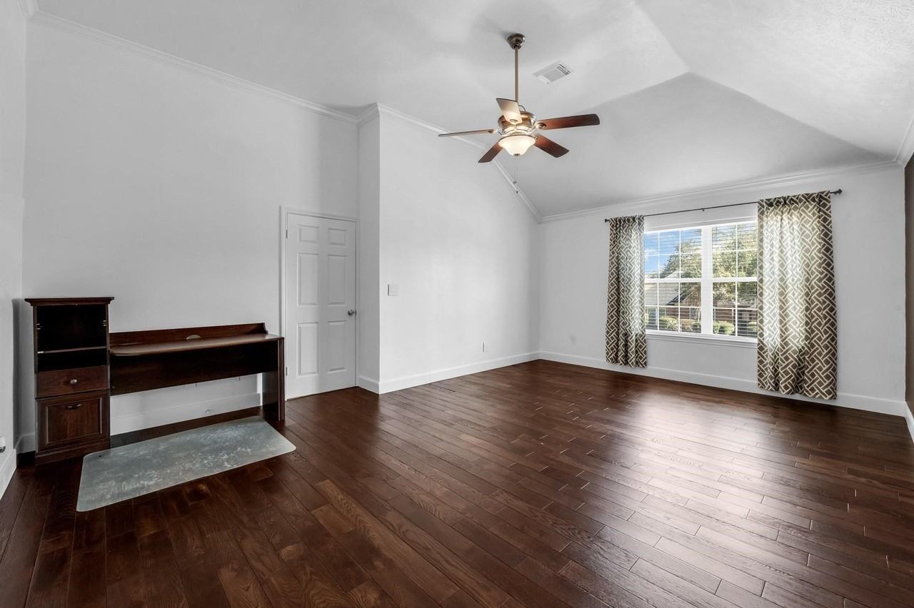 4422 Warwick Dr #4422 - Photo 4 of 31