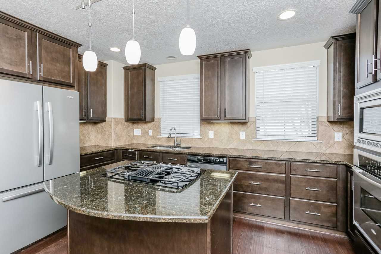 10658 Clearview Villa Pl #10658 - Photo 4 of 36