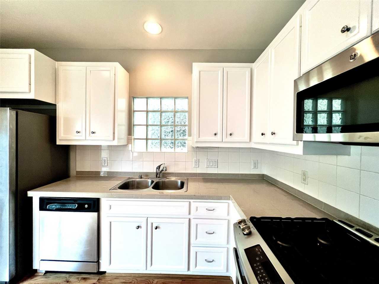 3731 Main Poplar Dr #3731 - Photo 6 of 35