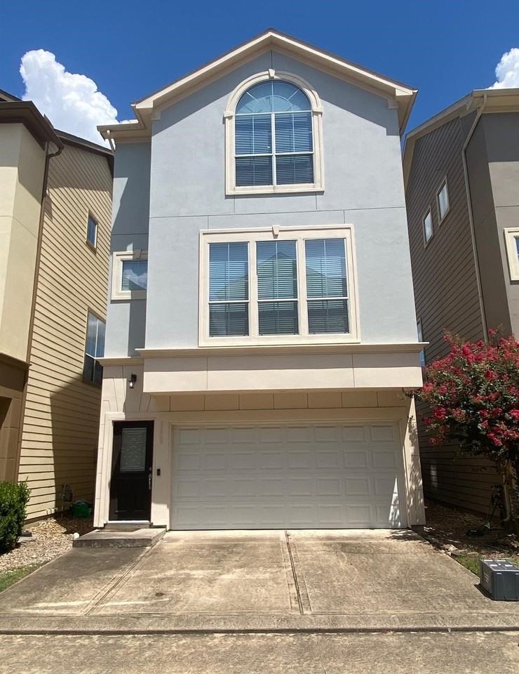 3209 Clearview Cir #3209 - Photo 2 of 13