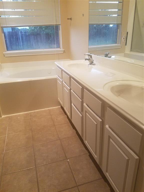 9119 Melody Park Ln #9119 - Photo 2 of 25