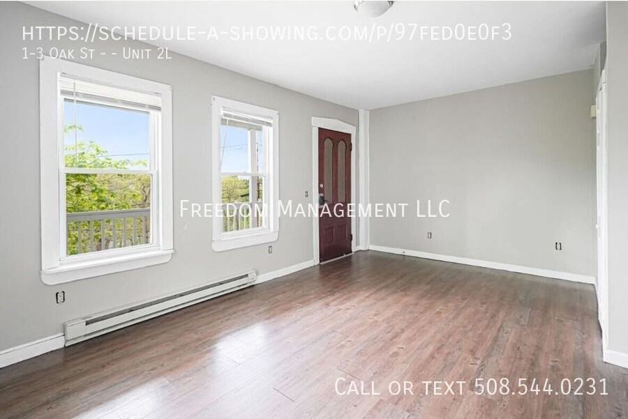 13 Oak St #2L - Photo 3 of 7