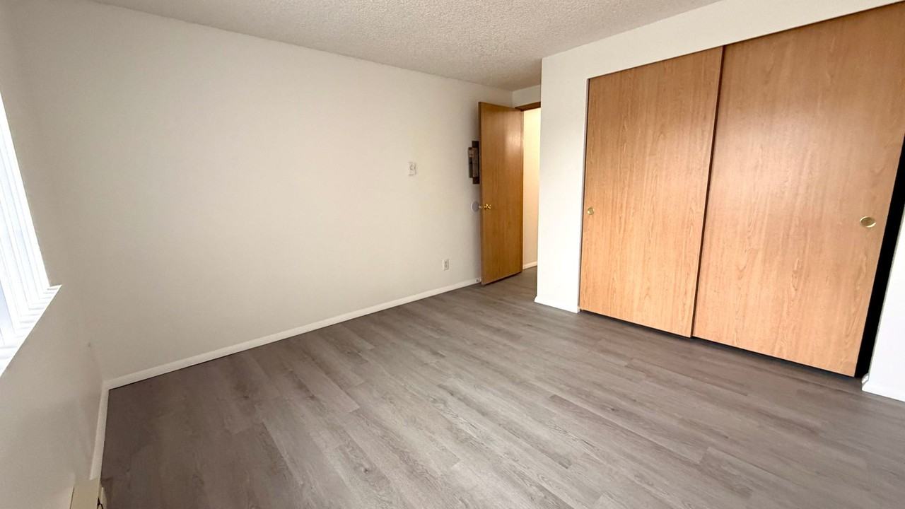Clearwater Ridge Apartments - Photo 3 of 38