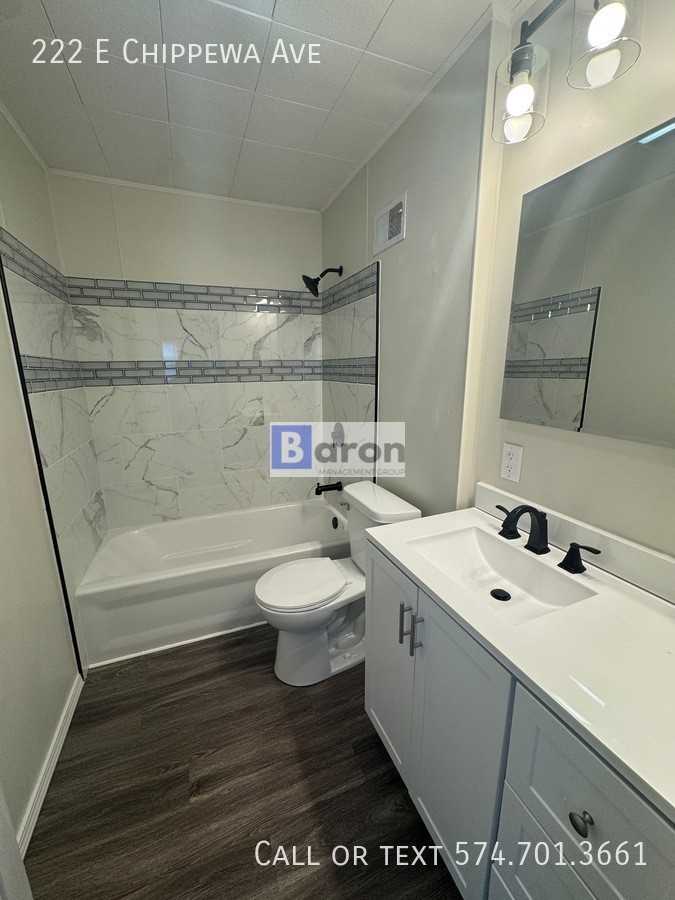 222 E Chippewa Ave - Photo 3 of 12