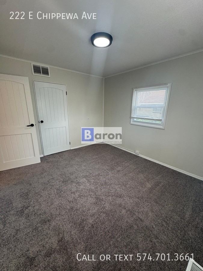 222 E Chippewa Ave - Photo 4 of 12