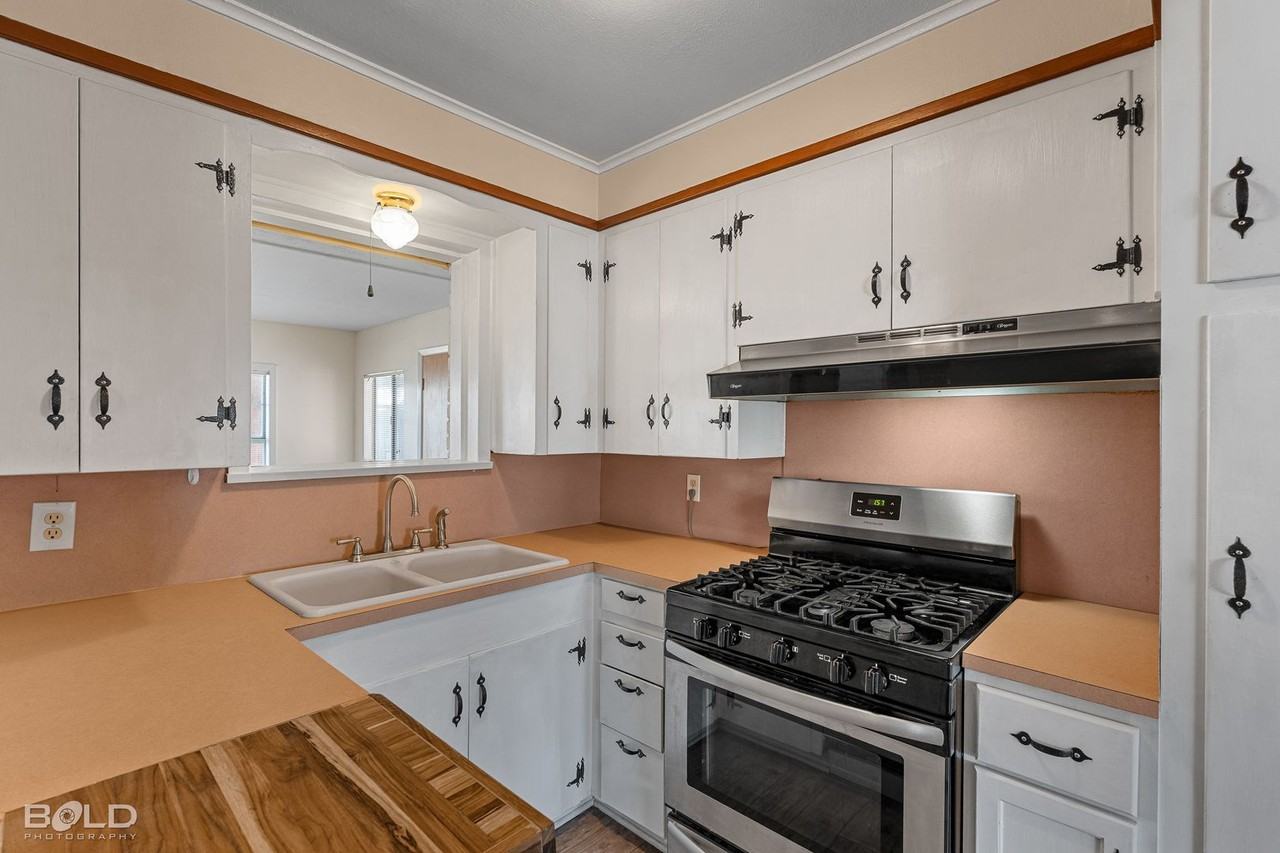 1706 Shady Grove Dr - Photo 4 of 35