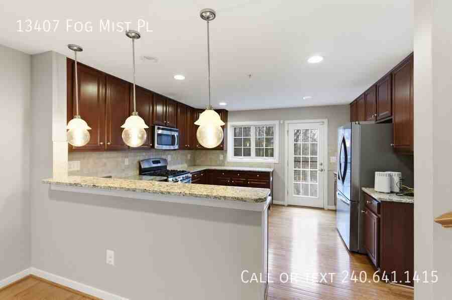 13407 Fog Mist Pl - Photo 7 of 30