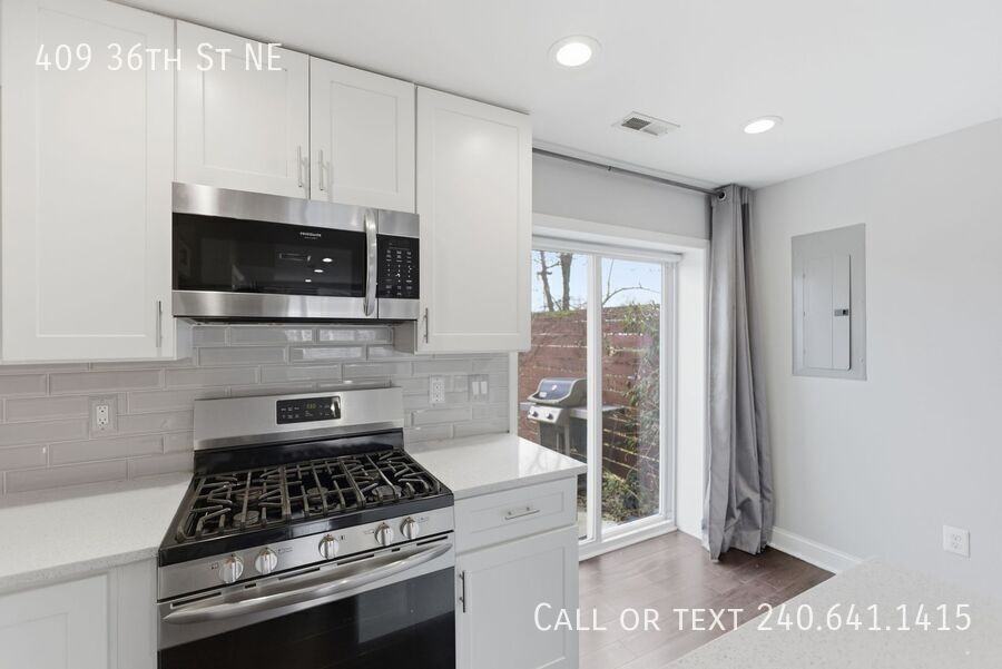 409 36th St Ne - Photo 6 of 18