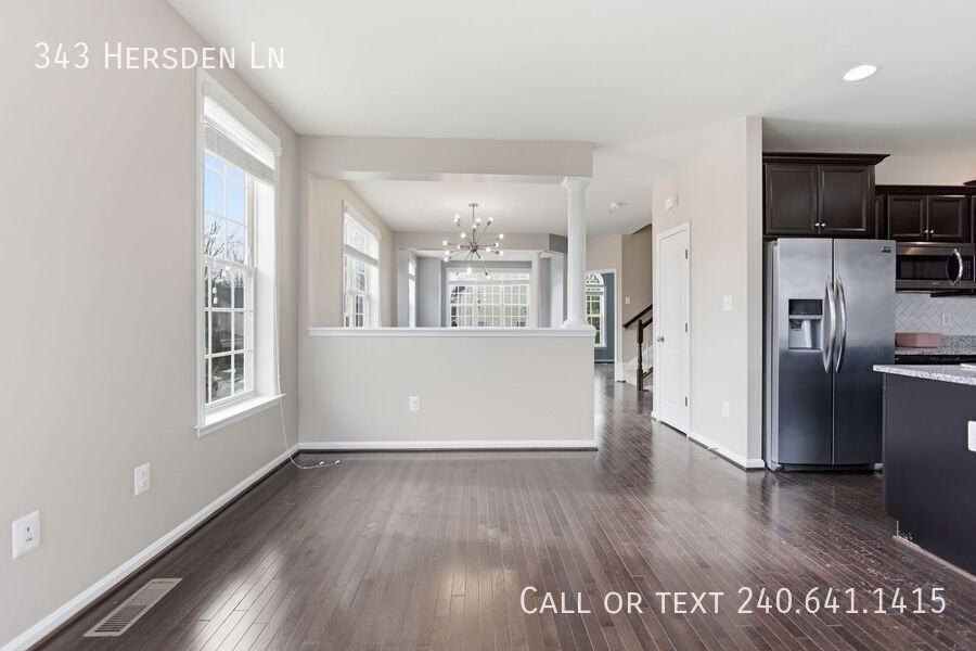 343 Hersden Ln - Photo 7 of 38