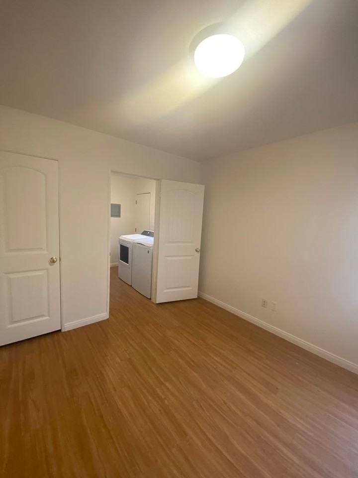 6921 Adams Ave - Photo 7 of 12