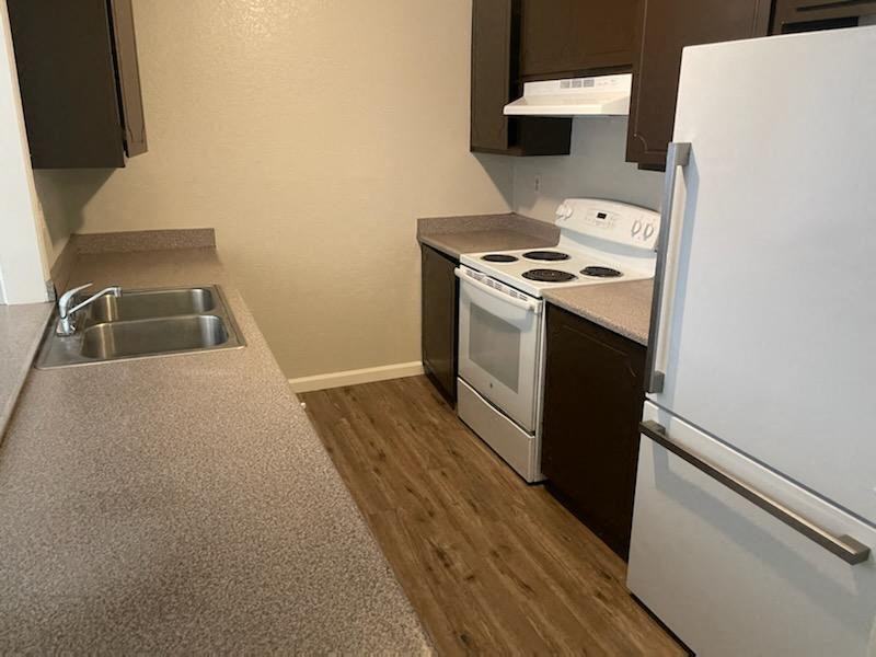 8287 Newfield Cir - Photo 6 of 13