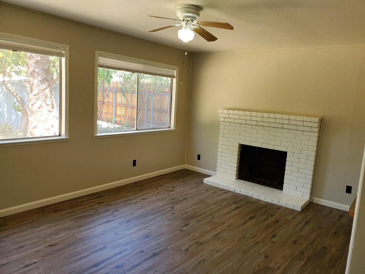 8287 Newfield Cir - Photo 7 of 13