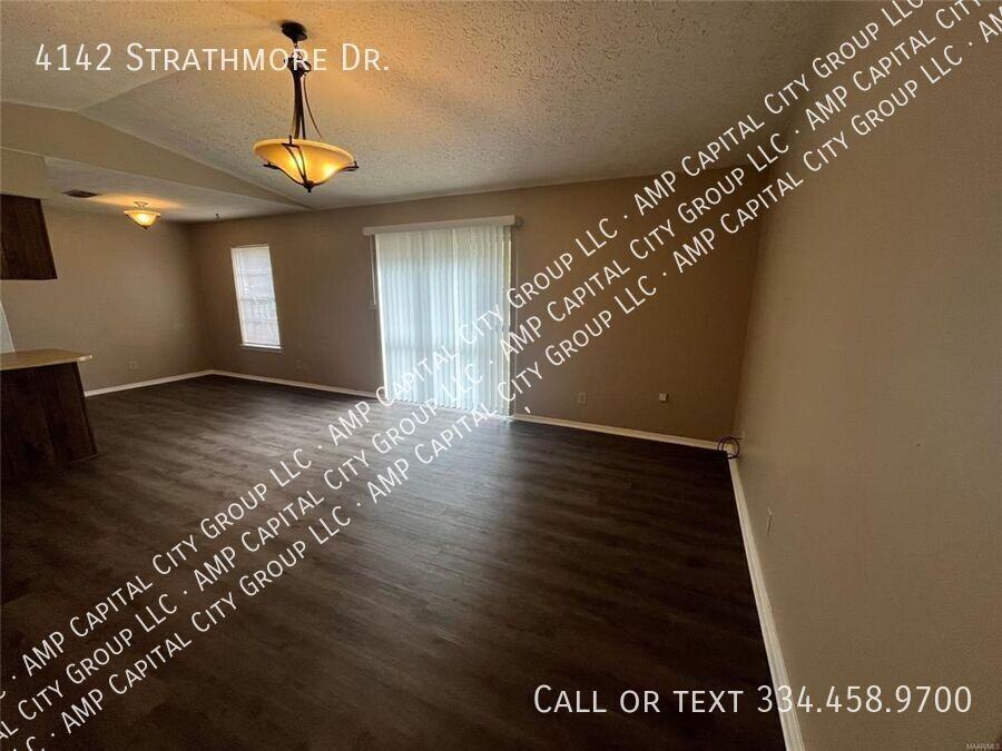 4142 Strathmore Dr - Photo 7 of 19