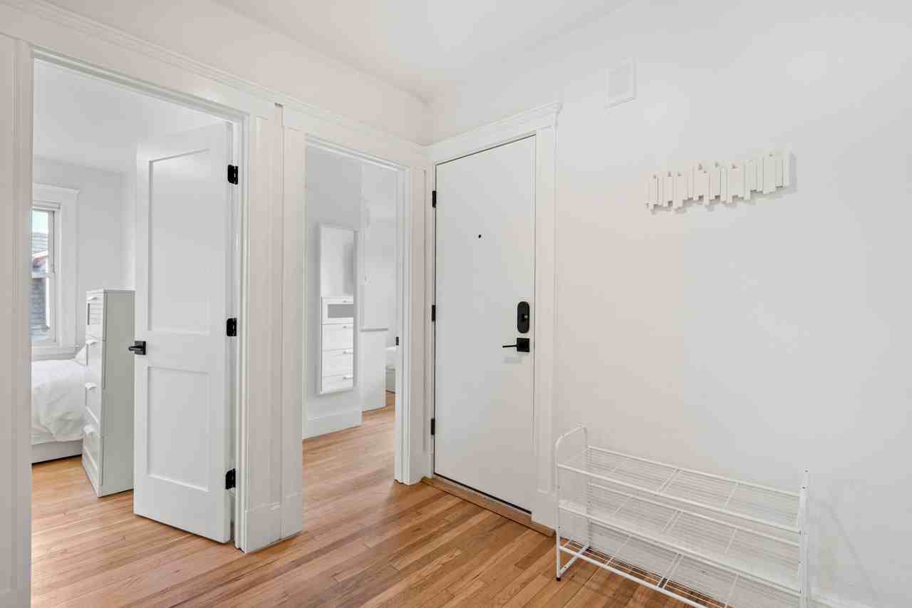 19 Downer Ave #4 - Photo 5 of 15