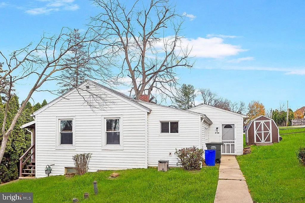 1 N Duke St Unit Front #REAR - Photo 4 of 19