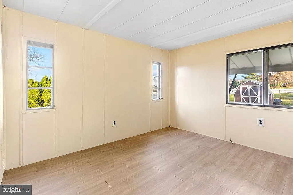 1 N Duke St Unit Front #NA - Photo 5 of 10