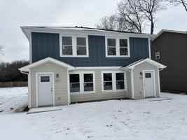 featured image of 923 River Rd #923