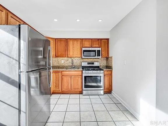 249 Sunnyridge Ave #116 - Photo 6 of 21