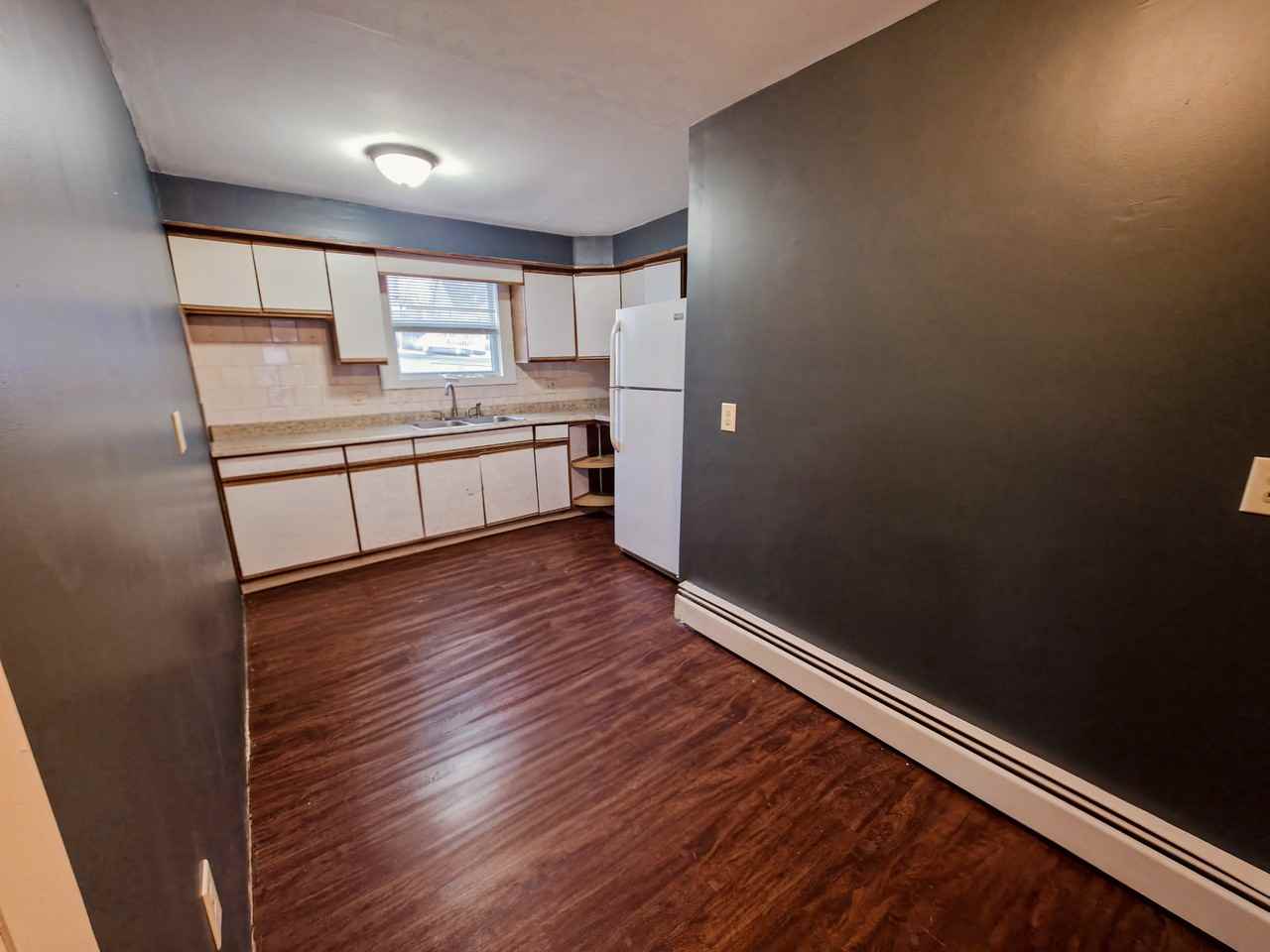 536 N Underwood St #NA - Photo 2 of 12