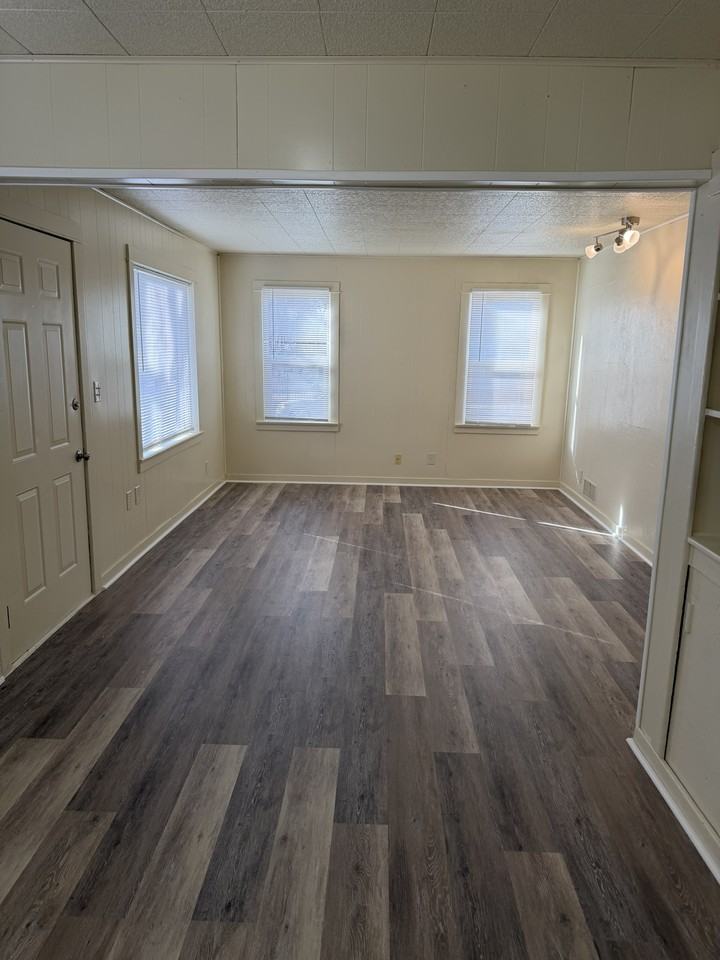 1039 Sw Cascade Ave #NA - Photo 2 of 14