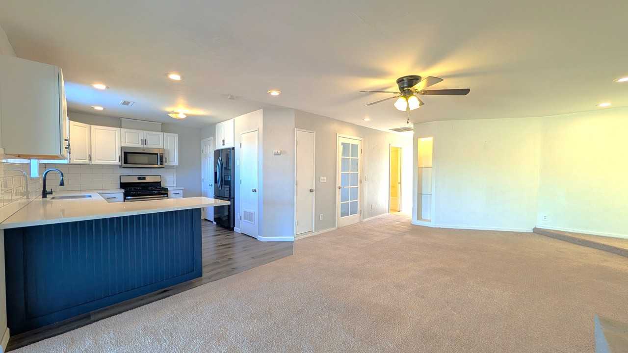 1514 N Elaine Way #NA - Photo 7 of 47