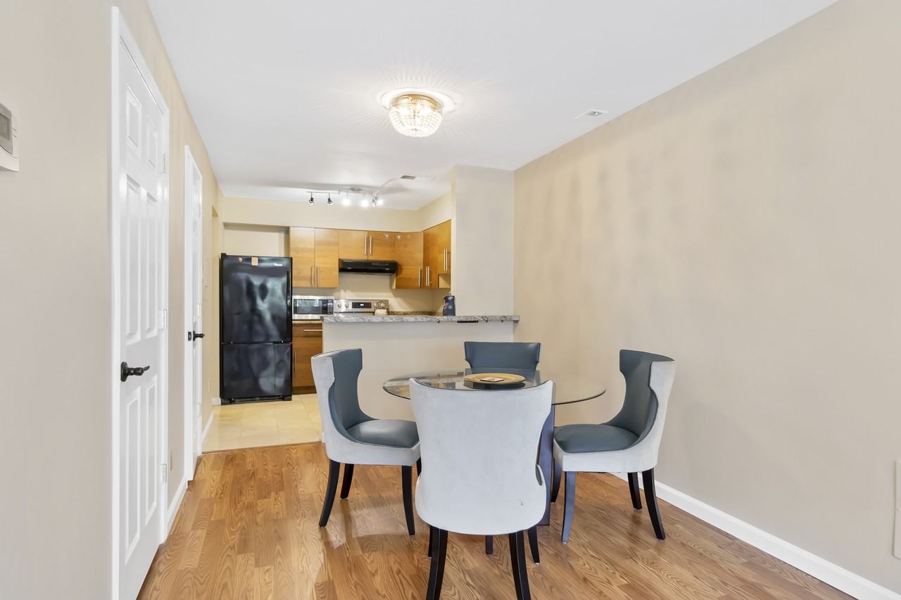 3075 Hawthorne Dr Ne #3075 - Photo 5 of 23