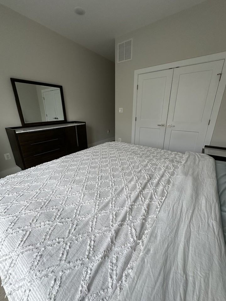 217 20th St Ne #1 - Photo 3 of 29